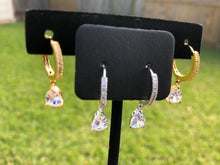 Load image into Gallery viewer, &quot;Tear Drop Shine&quot; Earrings